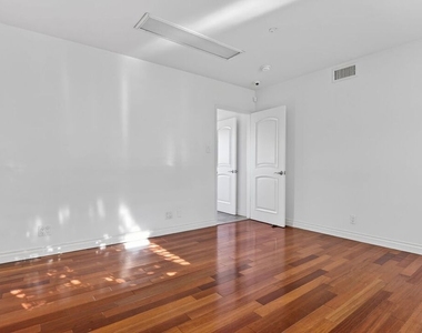 4186 Regal Oak Drive - Photo Thumbnail 41