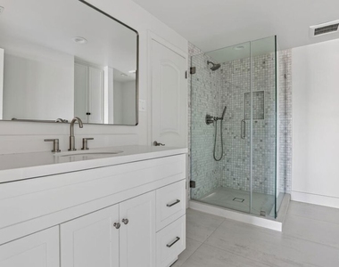 4186 Regal Oak Drive - Photo Thumbnail 20