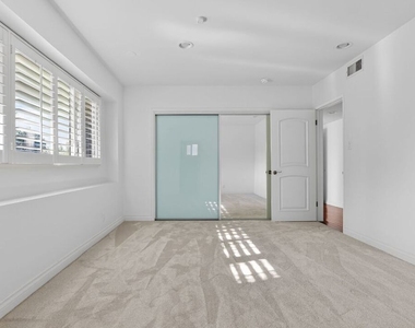 4186 Regal Oak Drive - Photo Thumbnail 25