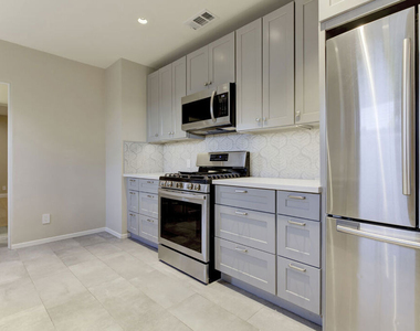10529 Mount Gleason Avenue - Photo Thumbnail 14