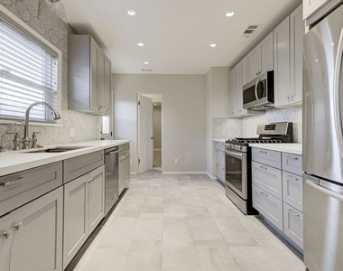10529 Mount Gleason Avenue - Photo Thumbnail 12