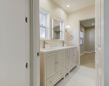 10529 Mount Gleason Avenue - Photo Thumbnail 3