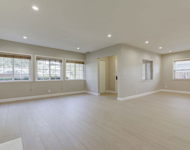 10529 Mount Gleason Avenue - Photo Thumbnail 7
