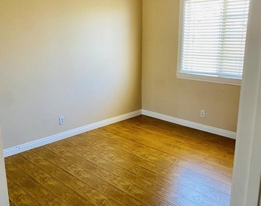 1690 Tanglebush Lane - Photo Thumbnail 13