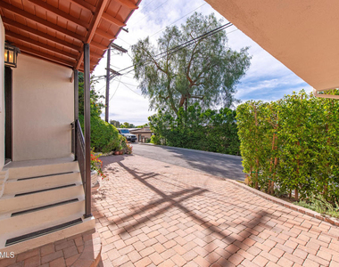 5076 Escobedo Drive - Photo Thumbnail 10