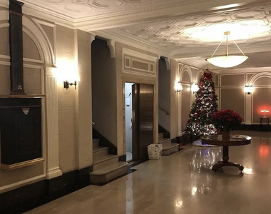 25 West 68th Street - Photo Thumbnail 4