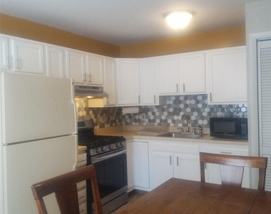 38 Richmond Place - Photo Thumbnail 10
