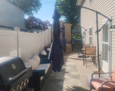 38 Richmond Place - Photo Thumbnail 4