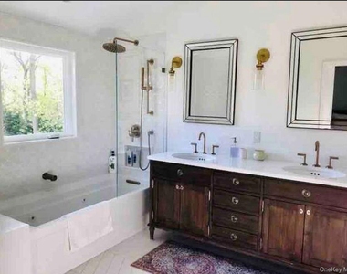 41 Columbine Avenue N - Photo Thumbnail 12