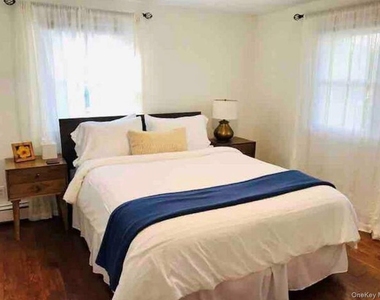 41 Columbine Avenue N - Photo Thumbnail 9