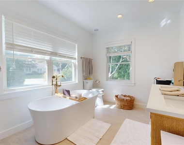 5 Halsey Avenue - Photo Thumbnail 5