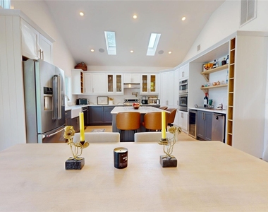 5 Halsey Avenue - Photo Thumbnail 20