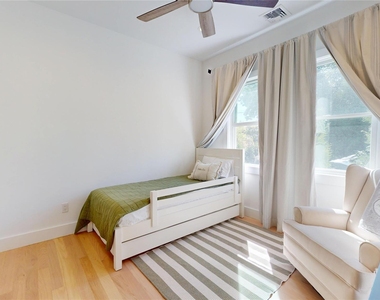 5 Halsey Avenue - Photo Thumbnail 9