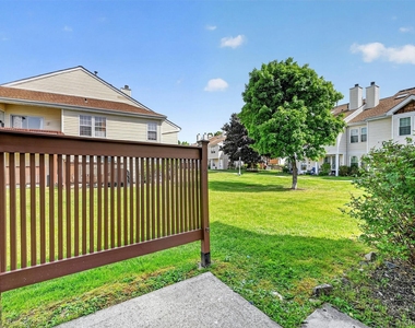 2722 Whispering Hills - Photo Thumbnail 26