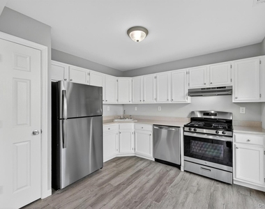 2722 Whispering Hills - Photo Thumbnail 7