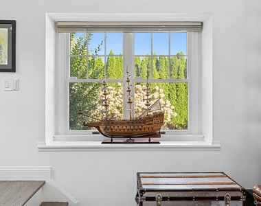28 Windermere Drive - Photo Thumbnail 7