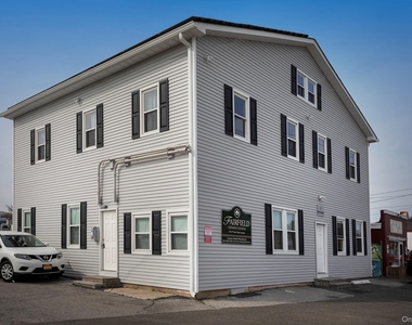 35-4 New York Avenue - Photo Thumbnail 1