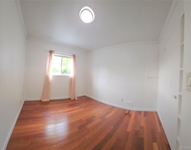 11 Howard Street - Photo Thumbnail 9