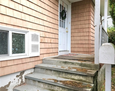 11 Howard Street - Photo Thumbnail 1
