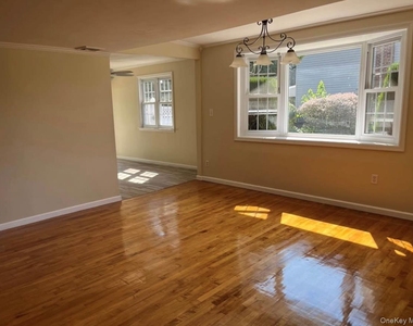 1539 Park Avenue - Photo Thumbnail 3