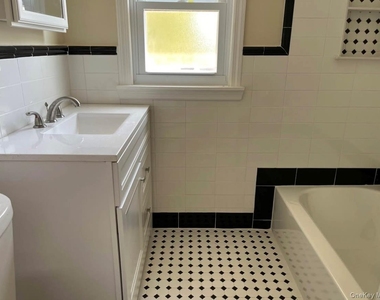 1539 Park Avenue - Photo Thumbnail 13