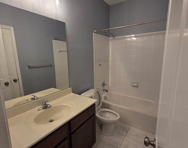 344 Woodstream Boulevard - Photo Thumbnail 10