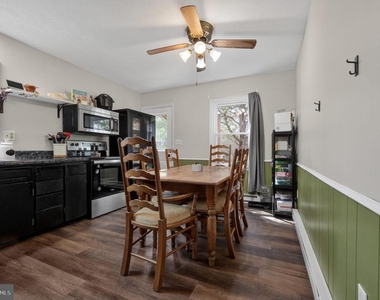 205 Monument Road - Photo Thumbnail 9