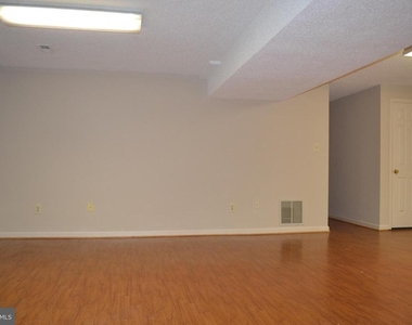 9614 Shannon Lane - Photo Thumbnail 27