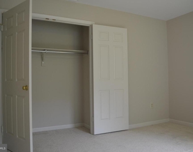 9614 Shannon Lane - Photo Thumbnail 14