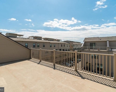 44721 Ellsworth Terrace - Photo Thumbnail 37
