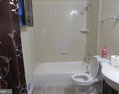 1405 Dade Lane - Photo Thumbnail 12