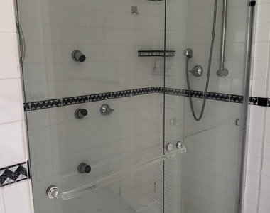4046 Elizabeth Lane - Photo Thumbnail 17