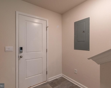 5213 Crooked Lane - Photo Thumbnail 21