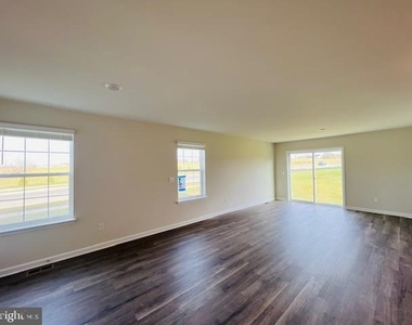 118 Medley Way - Photo Thumbnail 14