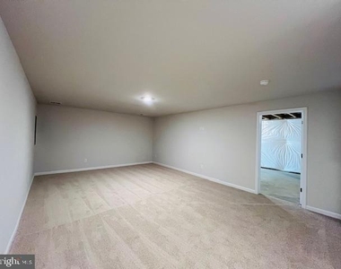 118 Medley Way - Photo Thumbnail 32