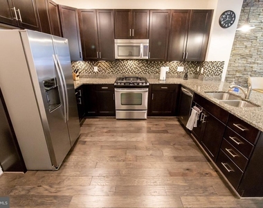 2203 Richmond Highway - Photo Thumbnail 1