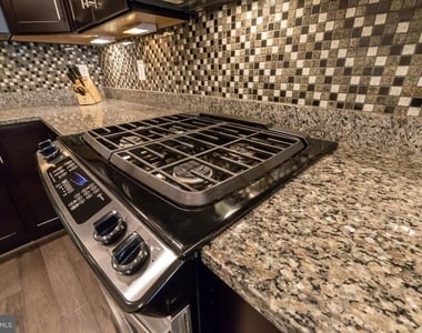 2203 Richmond Highway - Photo Thumbnail 2
