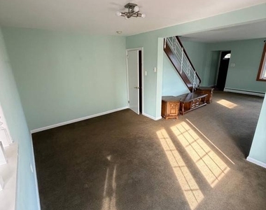 9944 Ferndale Street - Photo Thumbnail 4