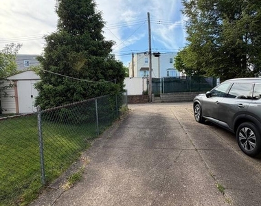 9944 Ferndale Street - Photo Thumbnail 39