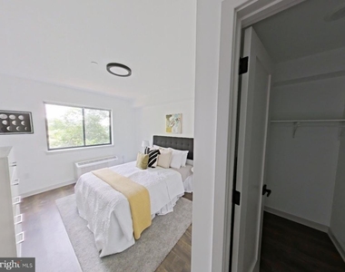 8327 Ridge Avenue - Photo Thumbnail 3