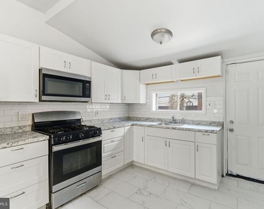 862 E Cornwall Street - Photo Thumbnail 7