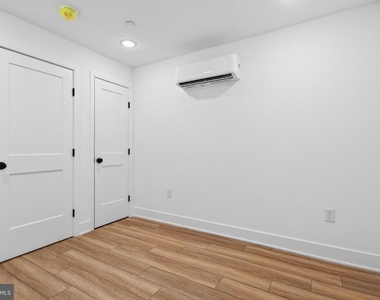 5121 Malcolm Street - Photo Thumbnail 12