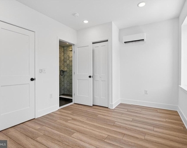 5121 Malcolm Street - Photo Thumbnail 8