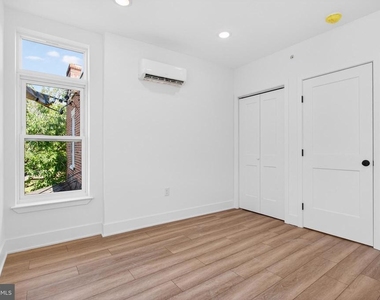 5121 Malcolm Street - Photo Thumbnail 2