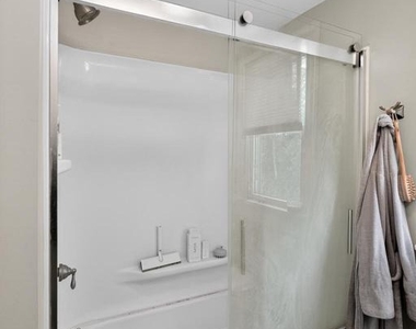 475 Old Elm Street - Photo Thumbnail 15