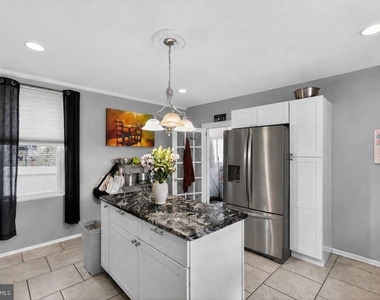475 Old Elm Street - Photo Thumbnail 8