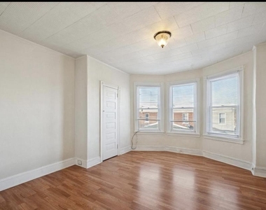 77 N Keystone Avenue - Photo Thumbnail 10