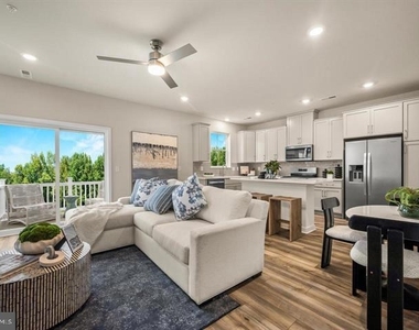 854 Graphite Drive - Photo Thumbnail 6