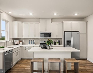 854 Graphite Drive - Photo Thumbnail 2