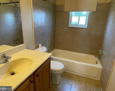 1933 Juniper Lane - Photo Thumbnail 27